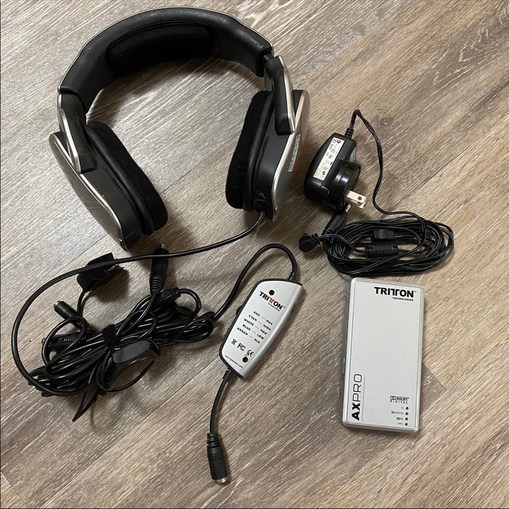 Triton Gaming Headset with amp and all cords!